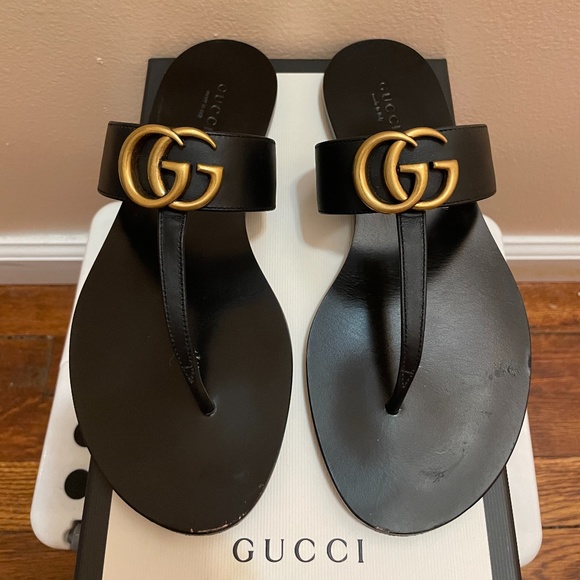 Gucci Marmont black leather thong sandal size 36